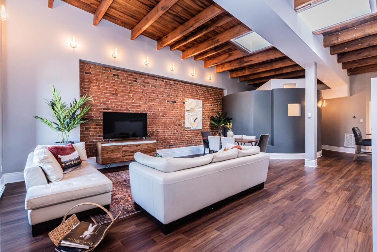 Family Friendly 3-Bedroom Beauty In Le Plateau By Denstays Montreal Exterior photo